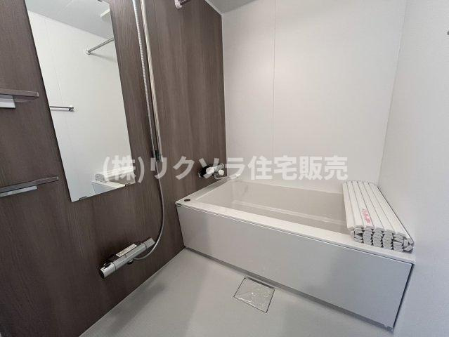 寝屋川コーポラスの浴室|浴室乾燥機付き
■物件内覧・資金計画相談・住宅ローン相談、リフォーム相談、お問合せ受付中■
※当日・翌日のご内覧、ご相談はお電話でのお問合せがスムーズです！