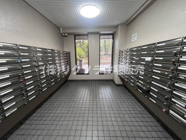 寝屋川コーポラスの設備|集合ポスト
■物件内覧・資金計画相談・住宅ローン相談、リフォーム相談、お問合せ受付中■
※当日・翌日のご内覧、ご相談はお電話でのお問合せがスムーズです！