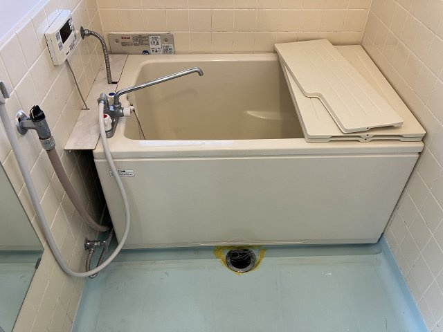 山田ビルの浴室