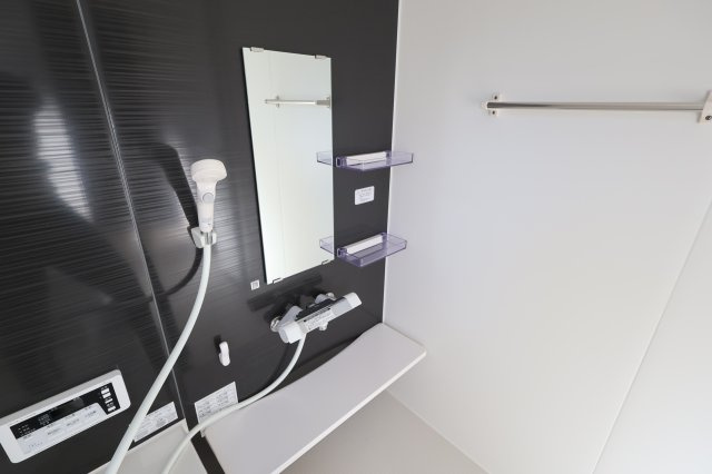 《仲介手数料無料》西区三橋６丁目85-4(全1戸)新築一戸建てFiTの浴室