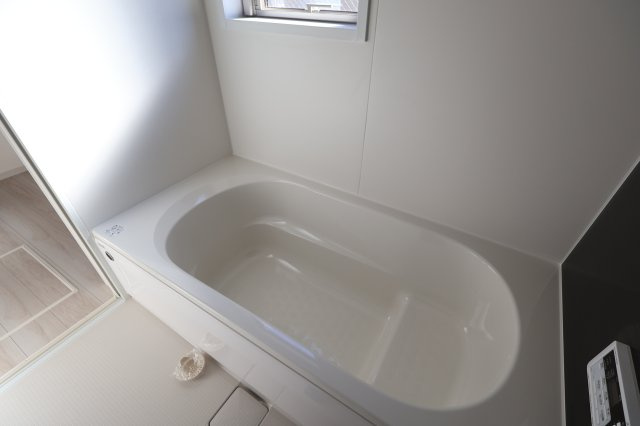 《仲介手数料無料》西区三橋６丁目85-4(全1戸)新築一戸建てFiTの浴室