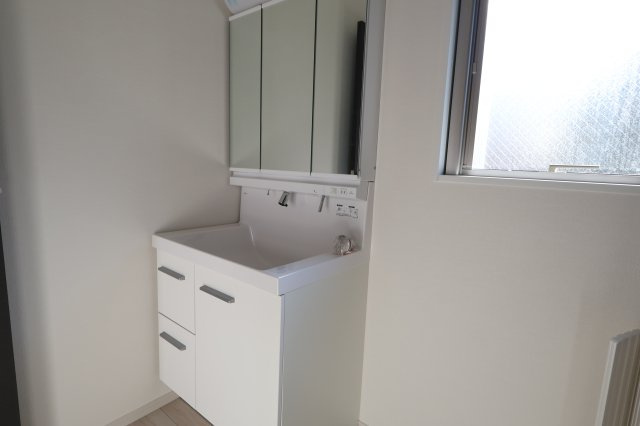 《仲介手数料無料》西区三橋６丁目85-4(全1戸)新築一戸建てFiTの独立洗面台