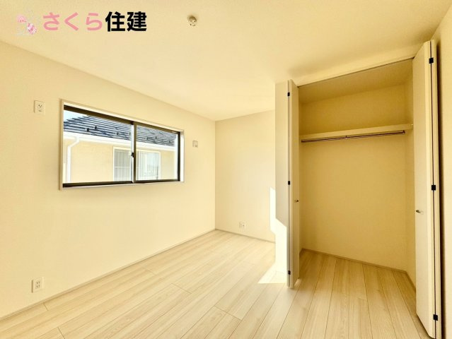 宇都宮宮の内第４　２号棟の洋室|広々とした洋室です♪お子様の成長に伴って増えていく荷物にも対応できます！
