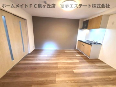 【居間・リビング】 | フジパレス松ノ浜 | リビングと洋室の戸を閉めたとき