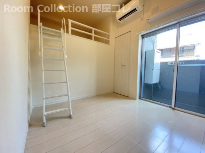 ラ・カンパネラの居間・リビング