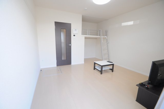 レオネクストジーシンの居間・リビング|ゆったりとしたリビングです