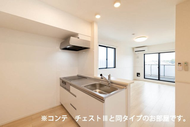 ワーズイヤー１２のキッチン|コンパクトなキッチンで掃除もラクラク