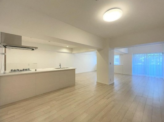 夙川羽衣町パークハイムⅠの居間・リビング