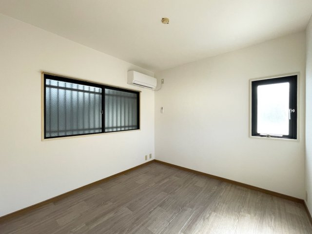 ウイングピア和白の洋室|※写真、間取り図は別部屋1号室のものです。