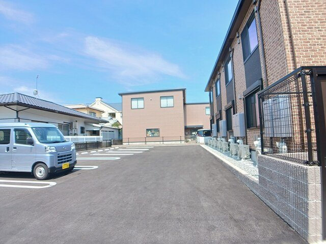 プレミ－ルの駐車場|カースペースがあります