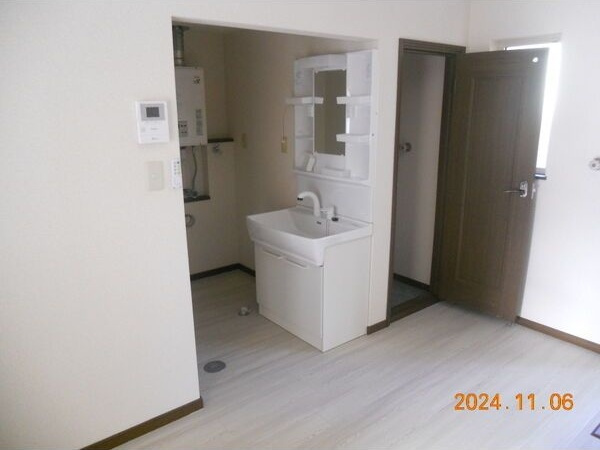 ルーブル大沼の洗面所