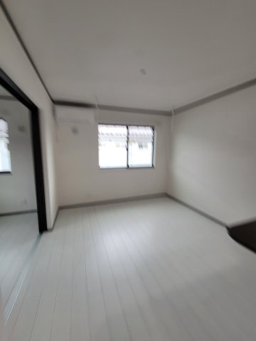 ニュースカイタウンD棟のエントランス