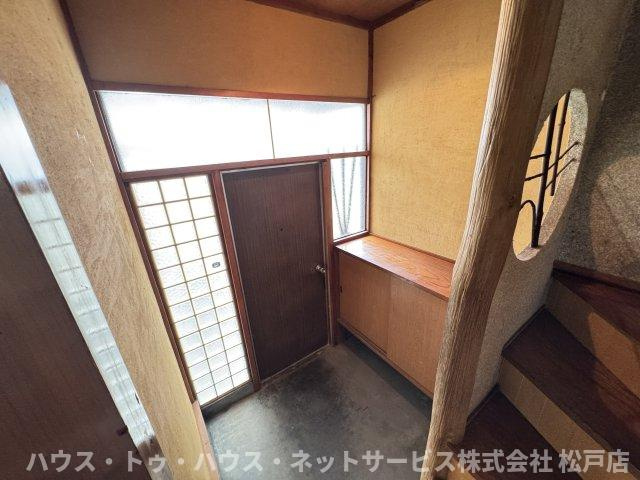 金ヶ作貸家の玄関