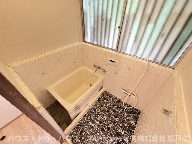 金ヶ作貸家の浴室