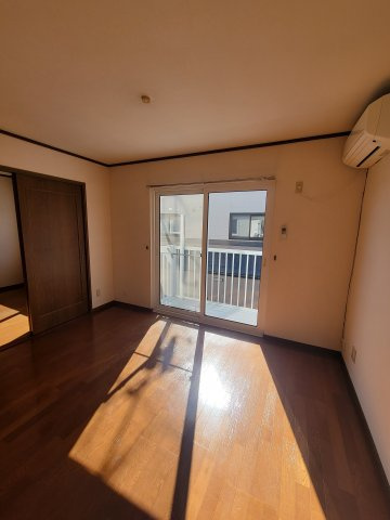 ファミーユの居間・リビング