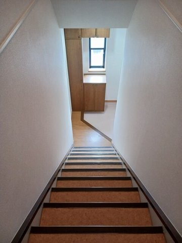 ニューシティ藤澤Ｃ棟の玄関