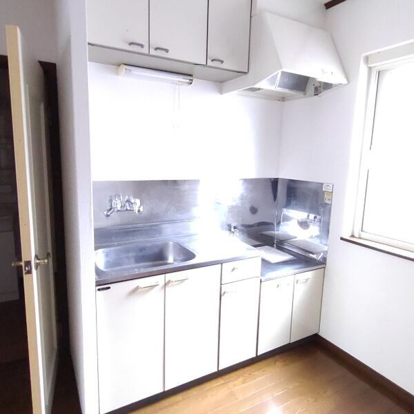 フリーデンCのキッチン