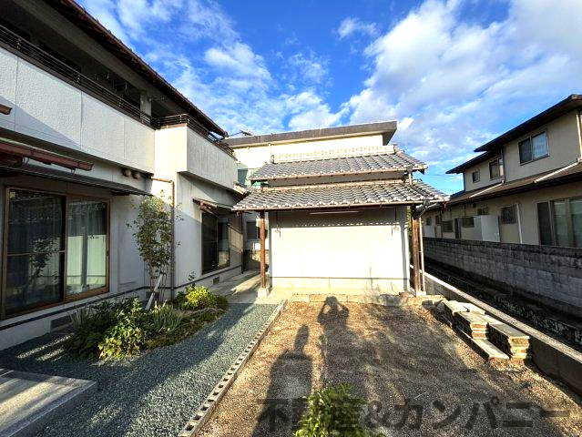 安城寺町の中古のおうち　松山市安城寺町中古戸建の外観|物件の外観です