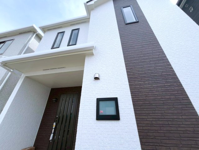 ハートフルタウン那覇市具志　E号棟の外観