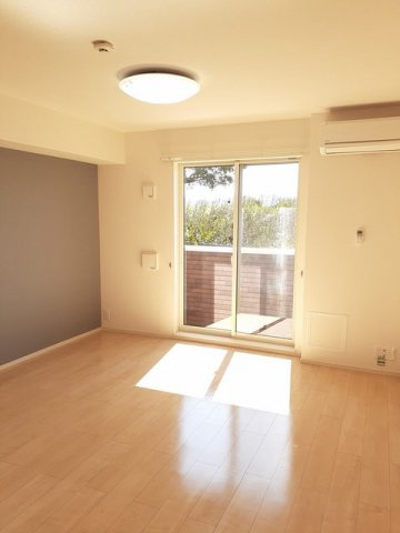 ＹＵＫＩ　グランドフェリオの居間・リビング