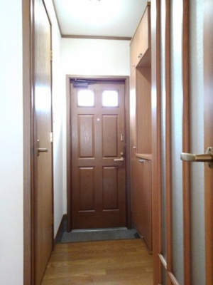 【玄関】 | ドミールオカマエＣ