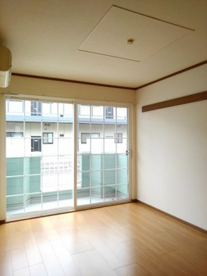 【居間・リビング】 | ドミールオカマエＣ