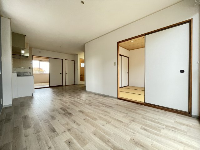 冬築タウンＢ棟の居間・リビング