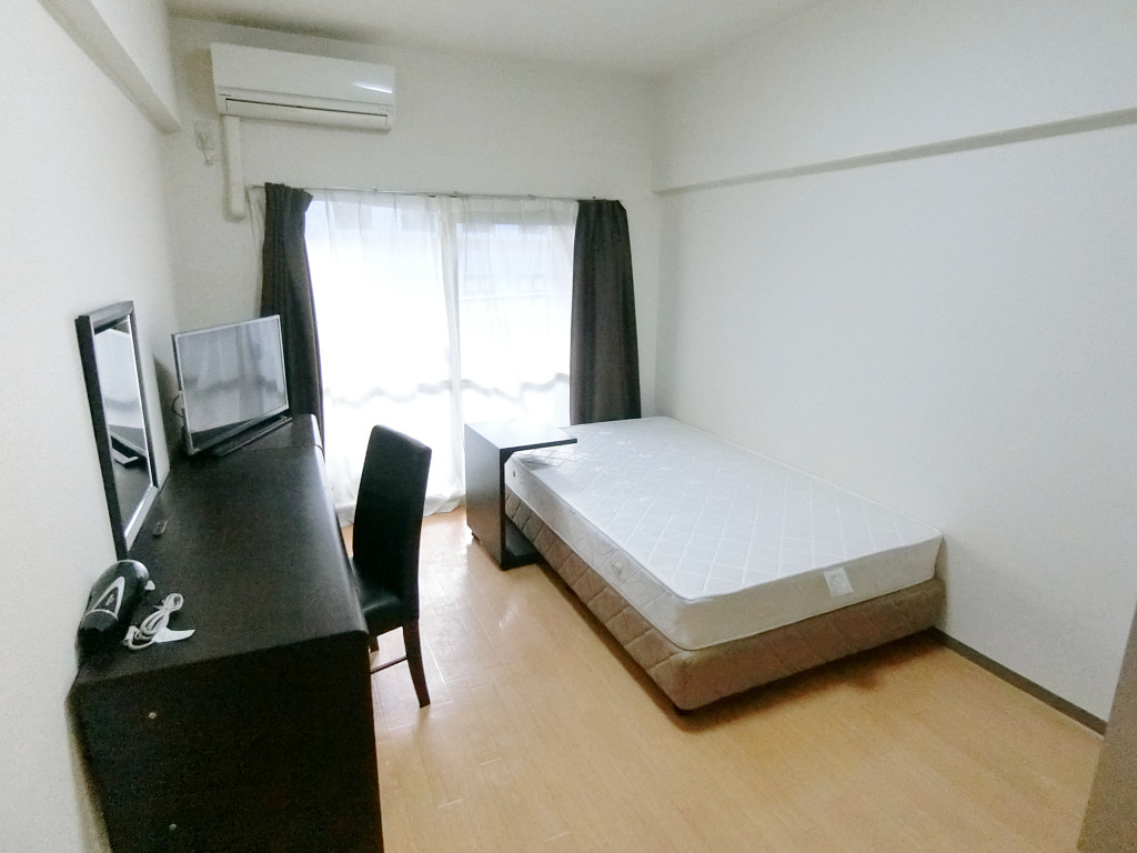 メゾン・ド・ミラージュの内装|明るい室内です