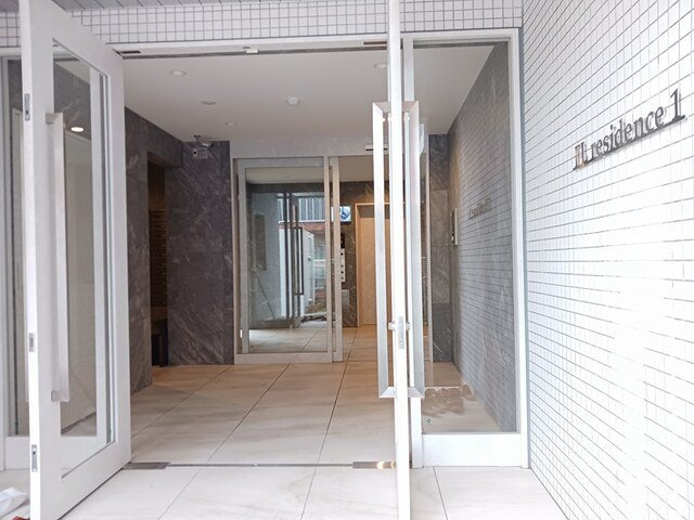 ＦＬレジデンス１のエントランス|建物の内部です