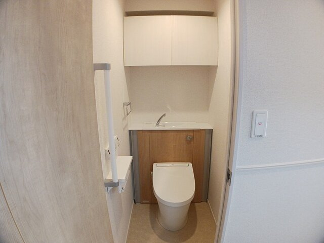 ＦＬレジデンス１のトイレ|落ち着いたトイレです