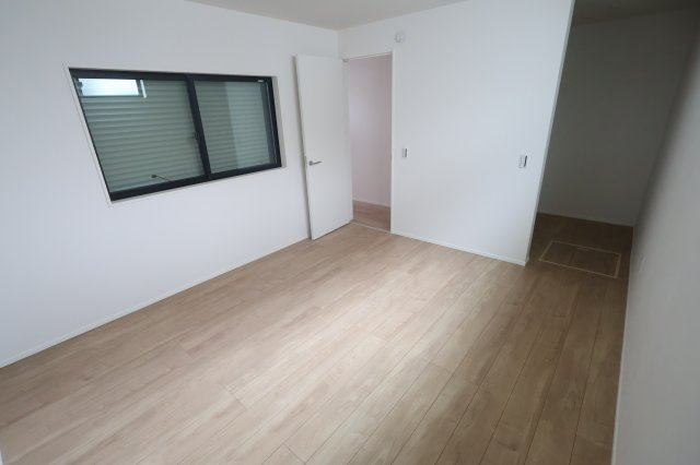 《仲介手数料無料》南区辻２丁目21-1新築一戸建てケイアイスタイルの洋室|2025年10月3日 11:20 曇り