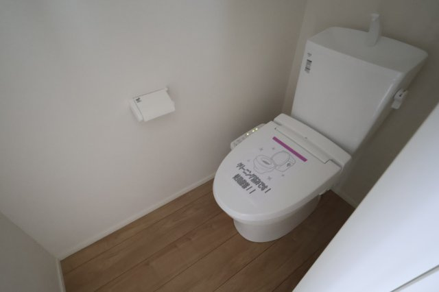 《仲介手数料無料》南区辻２丁目21-1新築一戸建てケイアイスタイルのトイレ|2025年10月3日 11:20 曇り