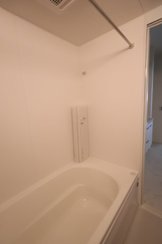 《仲介手数料無料》南区辻２丁目21-1新築一戸建てケイアイスタイルの浴室|2025年10月3日 11:20 曇り