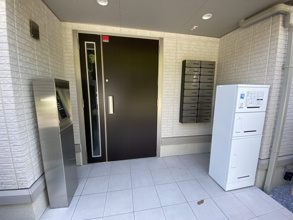 【エントランス】