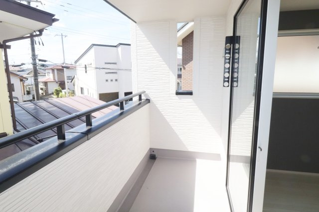 郡山市台新2丁目2期　　　１号棟　　　大成小学校、郡山第１中学区のバルコニー