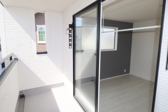 郡山市台新2丁目2期　　　１号棟　　　大成小学校、郡山第１中学区のバルコニー