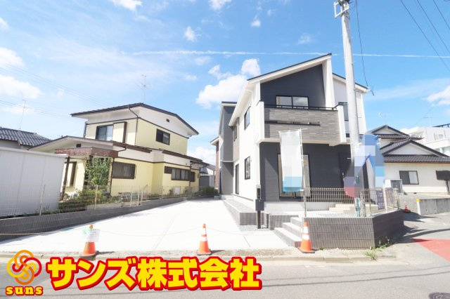 郡山市台新2丁目2期　　　１号棟　　　大成小学校、郡山第１中学区の外観|東側から見た駐車場を含む外観