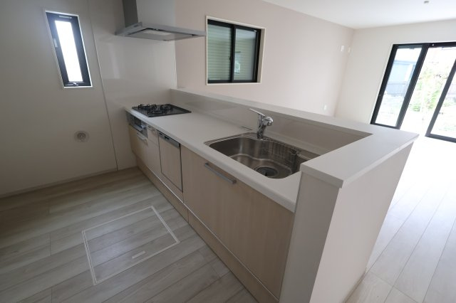 《仲介手数料無料》南区辻２丁目21-1新築一戸建てケイアイスタイルのキッチン|2025年10月3日 11:20 曇り