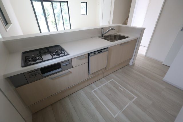 《仲介手数料無料》南区辻２丁目21-1(2号棟)新築一戸建てケイアイスタイルのキッチン|2025年10月3日 11:20 曇り