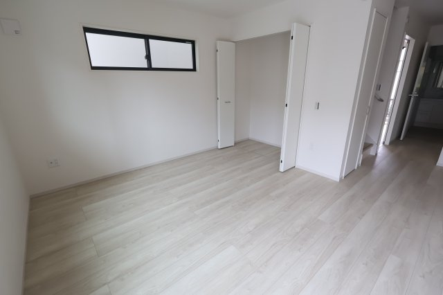 《仲介手数料無料》南区辻２丁目21-1(2号棟)新築一戸建てケイアイスタイルの居間・リビング|2025年10月3日 11:20 曇り