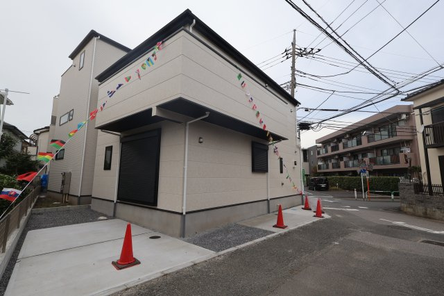 《仲介手数料無料》南区辻２丁目21-1(2号棟)新築一戸建てケイアイスタイルの玄関|2025年10月3日 11:20 曇り