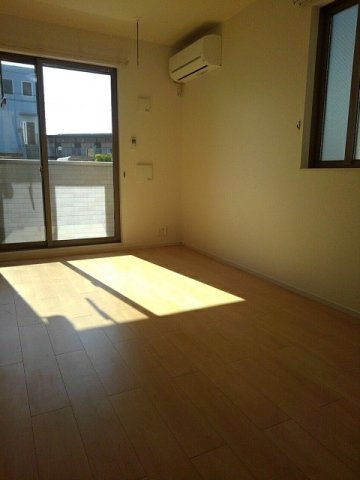 Ｌｉｂｅｒｔｙ東合川の内装