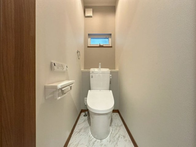 【トイレ】 | 豊中市北緑丘1丁目貸家