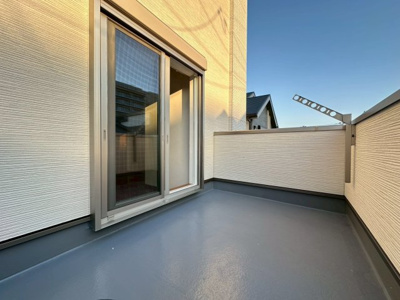 【バルコニー】 | 豊中市北緑丘1丁目貸家