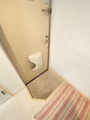 CASA B.B. CUBEの玄関|※反転タイプ