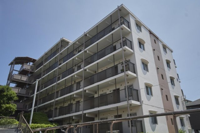 グリーンハイツ井土ヶ谷【仲介手数料無料】の外観