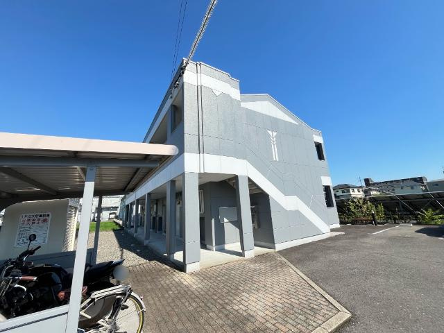 ル・クプルⅡの駐車場|外観写真（昼）