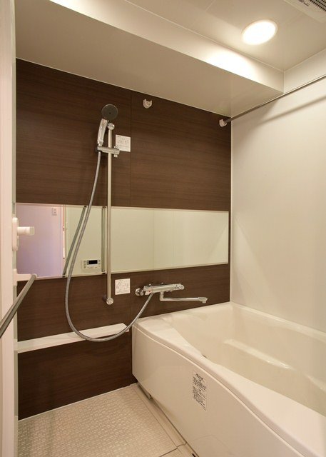 新品家具付きマンション美野島16(KaGood福岡)の浴室