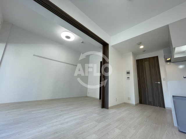 エステムコート新梅田の居間・リビング|エステムコート新梅田　ダイニングスペース