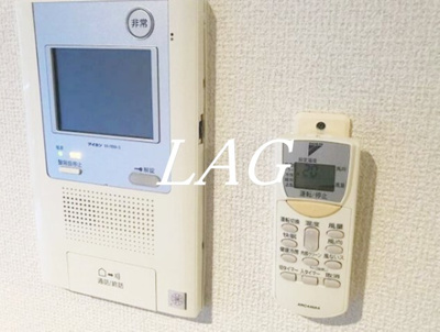 【セキュリティ】 | スパシエエクレクト | モニター付きインターフォンです。